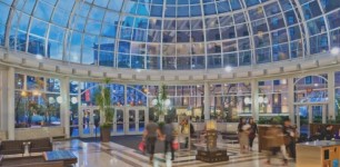 Luxurious Fashion And Jewelry At CF Pacific Centre
